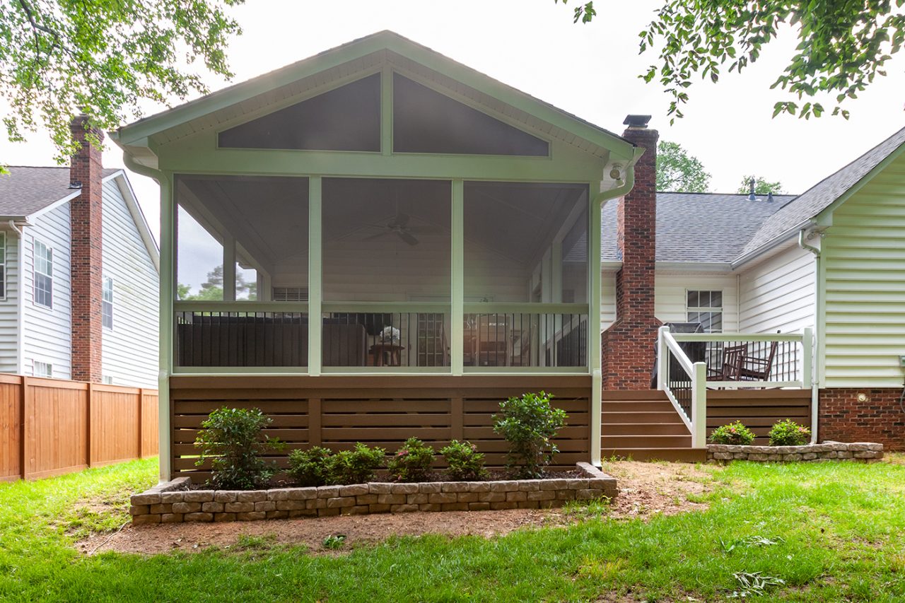 Covered Porch - Whyte Screened Porches